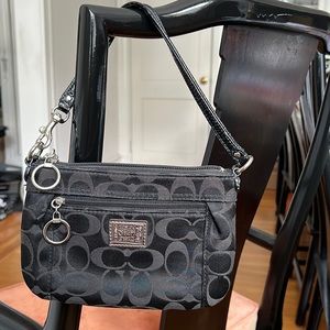 Coach Poppy Wristlet